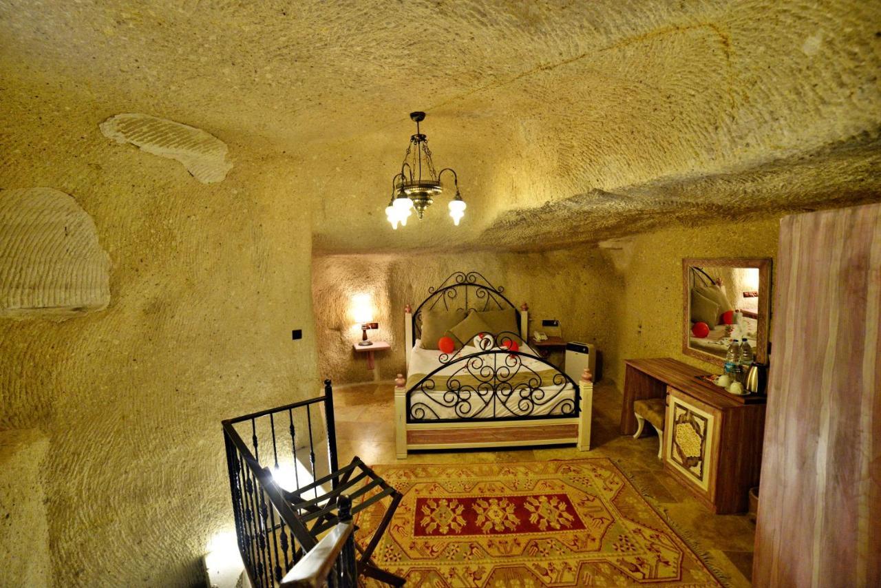 Caftan Cave Suites 格雷梅 外观 照片