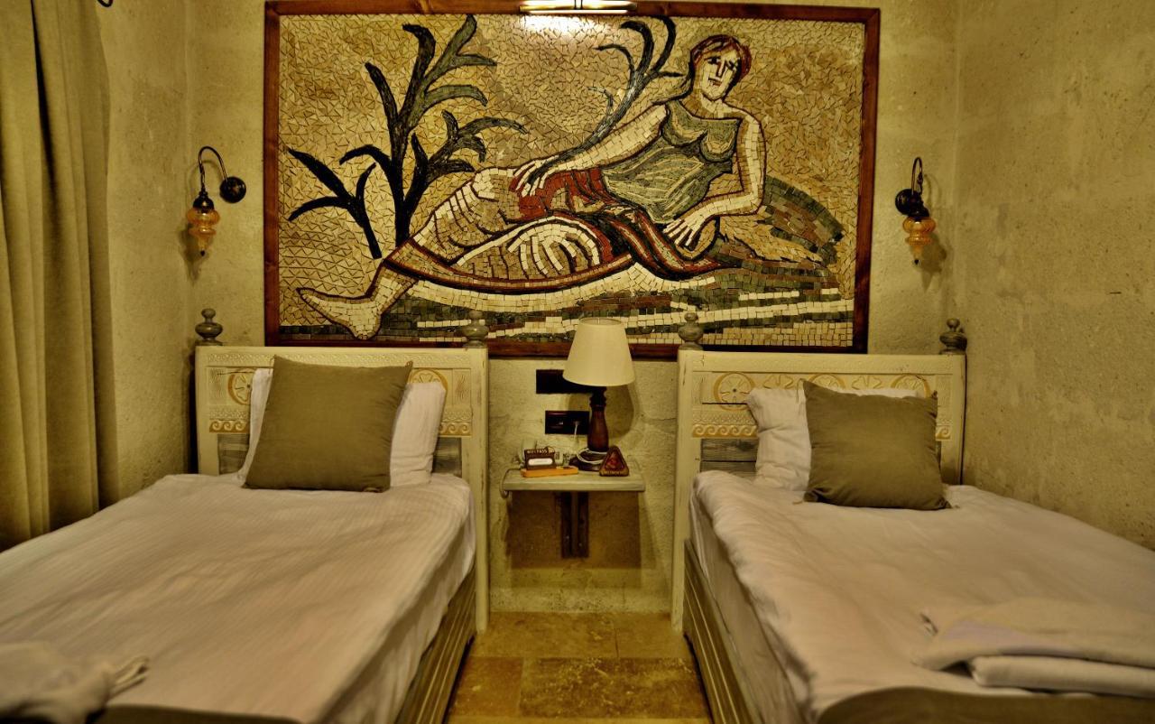 Caftan Cave Suites 格雷梅 外观 照片