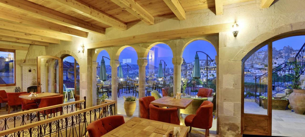 Caftan Cave Suites 格雷梅 外观 照片